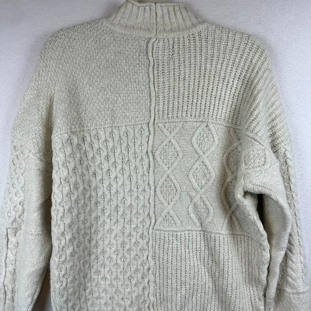 American Eagle Cream Knit Pullover Sweater 3D Print Womens Size S Grandmacore - Picture 9 of 11